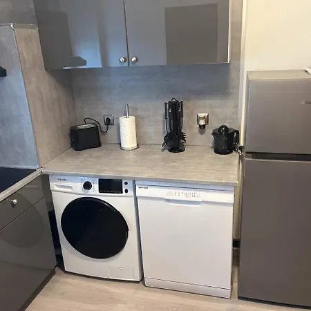 Centre Dans Immeuble Refait A Neuf - Entree Autonome - Internet Apartament *