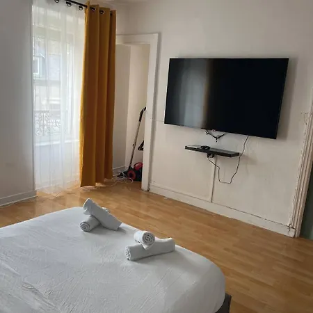 Centre Dans Immeuble Refait A Neuf - Entree Autonome - Internet * Brest