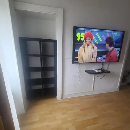 Apartament Centre Dans Immeuble Refait A Neuf - Entree Autonome - Internet